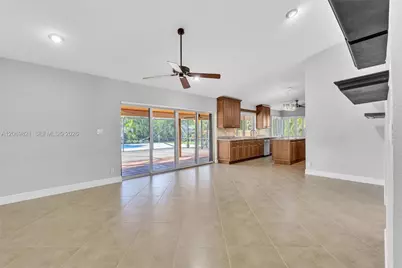 18232 S 104th Ter S, Boca Raton, FL 33498 - Photo 8