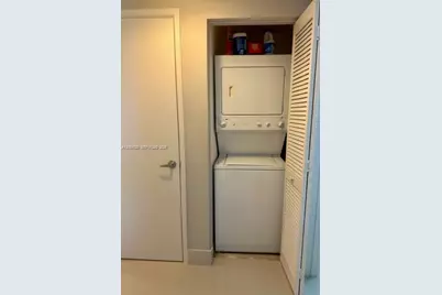 950 Brickell Bay Dr #2104, Miami, FL 33131 - Photo 14