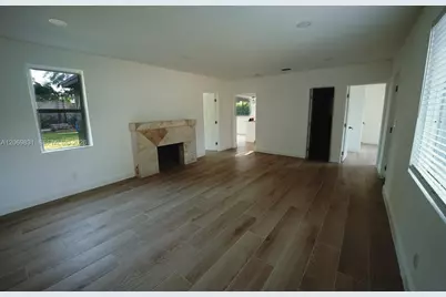 801 NE 144th St, North Miami, FL 33161 - Photo 8