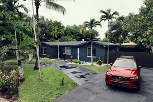 801 NE 144th St, North Miami, FL 33161 - Photo 2