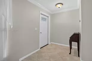 7118 E Tropical Way, Plantation, FL 33317 - Photo 6