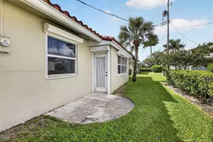 7118 E Tropical Way, Plantation, FL 33317 - Photo 36