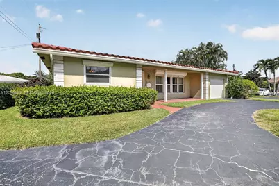 7118 E Tropical Way, Plantation, FL 33317 - Photo 4