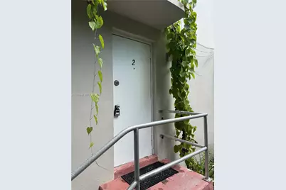 825 Alton Rd #2, Miami Beach, FL 33139 - Photo 2