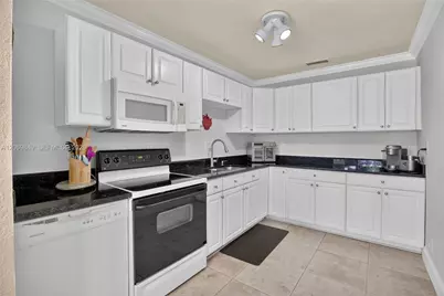 10725 NW 30th Pl #4, Sunrise, FL 33322 - Photo 18