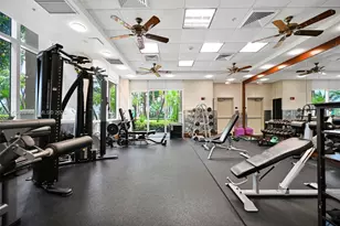 19501 W Country Club Dr, Aventura, FL 33180 - Photo 38