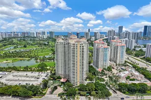 19501 W Country Club Dr, Aventura, FL 33180 - Photo 50