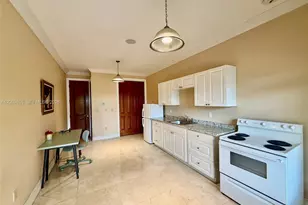 7449 SW 104th St, Pinecrest, FL 33156 - Photo 4
