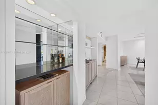 1000 Island Blvd, Aventura, FL 33160 - Photo 16