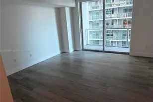 55 SE 6th St, Miami, FL 33131 - Photo 10