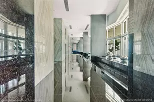 325 S Biscayne Blvd, Miami, FL 33131 - Photo 64