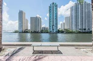 325 S Biscayne Blvd, Miami, FL 33131 - Photo 36