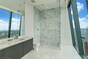 1451 Brickell Ave, Miami, FL 33131 - Photo 14