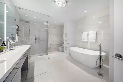 100 S Pointe Dr #1409, Miami Beach, FL 33139 - Photo 26
