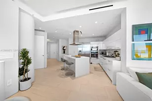 100 S Pointe Dr, Miami Beach, FL 33139 - Photo 4