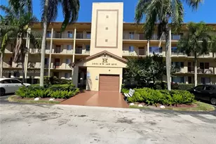 1301 SW 142nd Ave, Pembroke Pines, FL 33027 - Photo 1