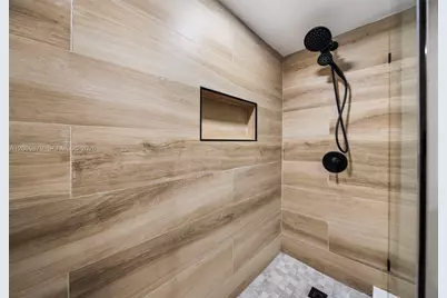5900 Collins Ave #1204, Miami Beach, FL 33140 - Photo 24