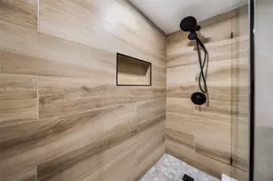 5900 Collins Ave, Miami Beach, FL 33140 - Photo 24