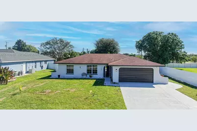 133 SE 2nd, Cape Coral, FL 33990 - Photo 2