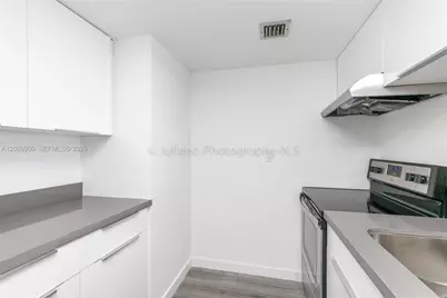 7601 E Treasure Dr #1509, North Bay Village, FL 33141 - Photo 6