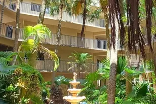 8635 NW 8th St, Miami, FL 33126 - Photo 14