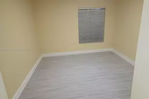 8635 NW 8th St, Miami, FL 33126 - Photo 6