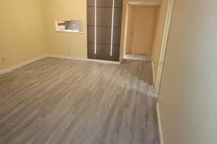 8635 NW 8th St, Miami, FL 33126 - Photo 4