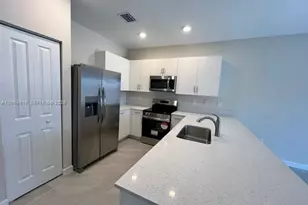 11889 SW 245 Ter, Homestead, FL 33032 - Photo 4