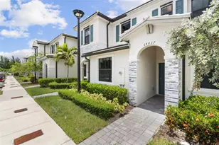 28637 SW 132nd Ct, Homestead, FL 33033 - Photo 2