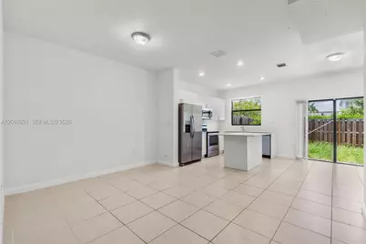 28637 SW 132nd Ct, Homestead, FL 33033 - Photo 10