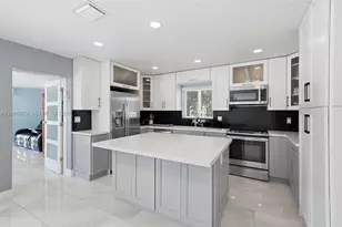 1580 NE 34th St, Oakland Park, FL 33334 - Photo 4