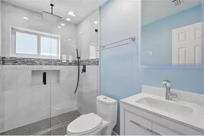 1580 NE 34th St, Oakland Park, FL 33334 - Photo 18