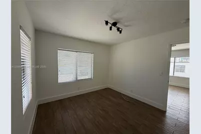 107 W Pembroke Rd #0, Hallandale Beach, FL 33009 - Photo 18