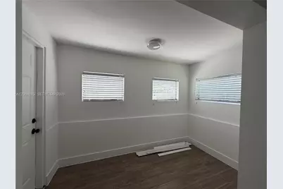 107 W Pembroke Rd #0, Hallandale Beach, FL 33009 - Photo 12