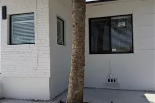 107 W Pembroke Rd, Hallandale Beach, FL 33009 - Photo 28