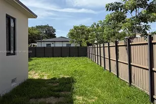 107 W Pembroke Rd, Hallandale Beach, FL 33009 - Photo 6