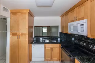 3777 NW 78th Ave, Davie, FL 33024 - Photo 14