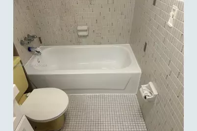 2200 E Hallandale Beach Blvd #112, Hallandale Beach, FL 33009 - Photo 8