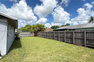 8151 SW 7th St, North Lauderdale, FL 33068 - Photo 36