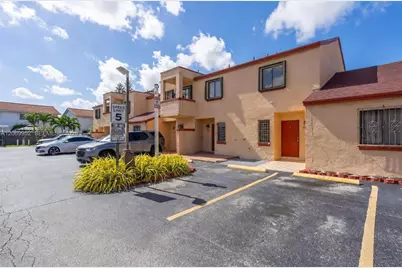 2421 W 52nd Pl #2-1, Hialeah, FL 33016 - Photo 4
