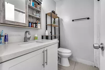 2421 W 52nd Pl #2-1, Hialeah, FL 33016 - Photo 16