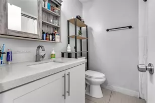 2421 W 52nd Pl, Hialeah, FL 33016 - Photo 16