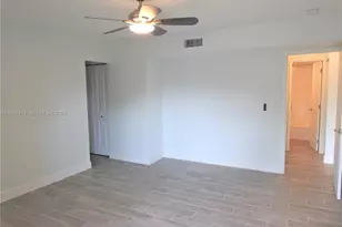 8401 SW 107th Ave, Miami, FL 33173 - Photo 24