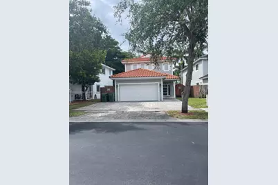 3134 NE 3rd Dr, Homestead, FL 33033 - Photo 2