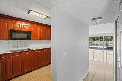 661 N University Dr #1-103, Pembroke Pines, FL 33024 - Photo 2
