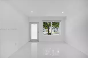 801 15th St, Miami Beach, FL 33139 - Photo 12