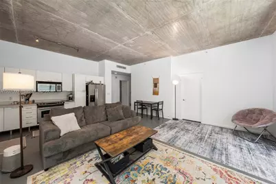 234 NE 3rd St #602, Miami, FL 33132 - Photo 4