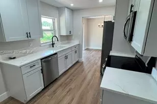5701 Myrtle Dr, Fort Pierce, FL 34982 - Photo 8