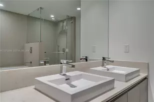 1080 Brickell Ave, Miami, FL 33131 - Photo 16