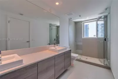 1080 Brickell Ave #3406, Miami, FL 33131 - Photo 10